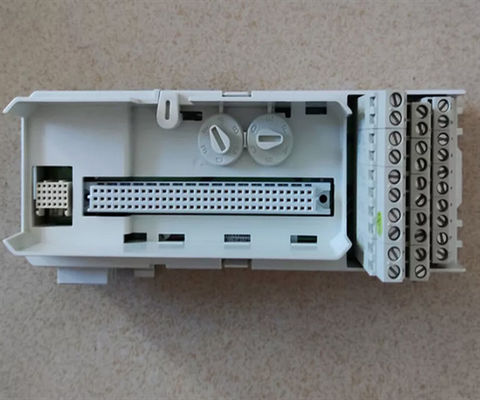 ABB 3BSE013230R1 컴팩트 종료 모듈 MTU TU810V1