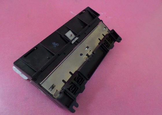 GE Fanuc IC670CHS002 터미널 블록은 상자 터미널을 가진 I/O 터미널 블록입니다.