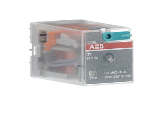 ABB CR-M024DC4L 1SVR405613R1100 플러그 할 수 있는 인터페이스 릴레는 소형 릴레이다.