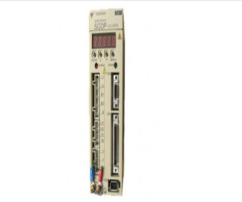 야스카와 세르보 드라이브 SGDP-01APAY108 200-230V 5.5A 0.4KW 50/60HZ NEW
