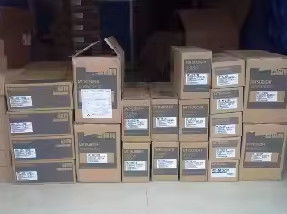 MR-J2S-20A-eg 200W 산업적 서보 기구에 의한 드라이브 1.8A DC284-326V 미츠비시 서보 증폭기