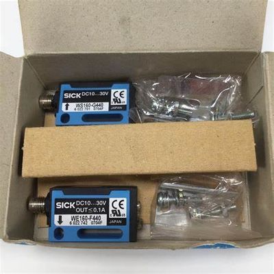 SICK WS/WE160-F440 680nm 가시적 빨간색 플라스틱 광학 센서 15mm