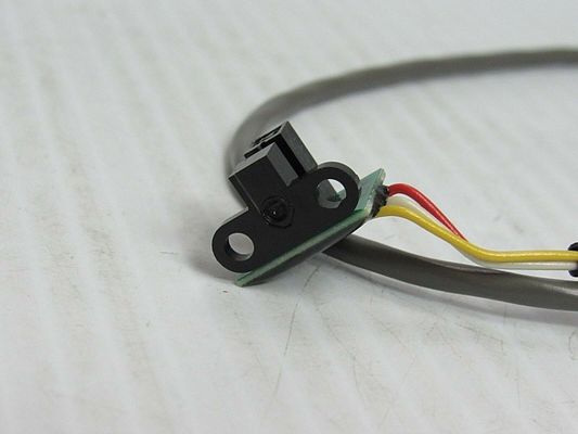 AC M01Z08A 산업용에서 지속적인 성능을 위한 연속 토크의 광전기 배터리