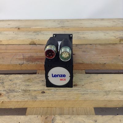 Lenze MCS 06F60-RS0B0-A11N-ST5S00N-R0SU 동기 서보 모터