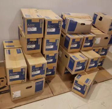 HC-SFS902 산업적 서보 모터 미츠비시 2000rpm 9KW