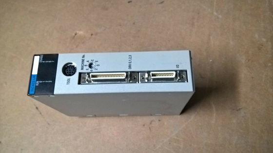 Omron C200HW-MC402-UK 11.8 N 가동 힘의 나사 종료