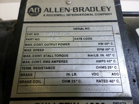 AB 1326AB-A2E-21 SERV MTR, 32-IN-LB, 3K-RPM, IEC METRIC 무게 25.90 파운드