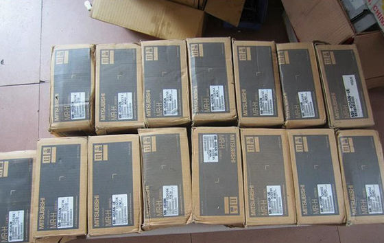 HC-SFS301 미쓰비시 서보 모터 1000/1200RPM 미쓰비시 모터 일본