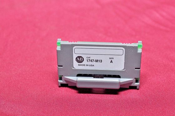 AB 1747-M13 모듈형 차체 및 전원 공급 장치