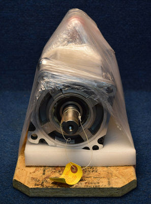 ALLEN-BRADLEY MPM-B1651C-2J72AA MP-시리즈 MPM 480V AC 회전 서보 모터