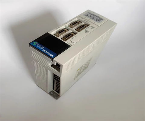 MR-J2S-10A 200-230 VAC 주파수의 미쓰비시 산업용 세로 드라이버 증폭기