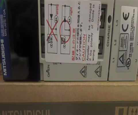 미쓰비시 세르보 증폭기 MR-J2S-700A 릴레이 접촉 유형