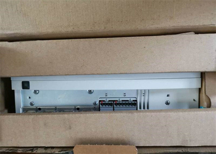 Lenze EVS9328-ES 서보 컨트롤러 9300 시리즈 400/480VAC 22-30KW(29.5-40.2HP)