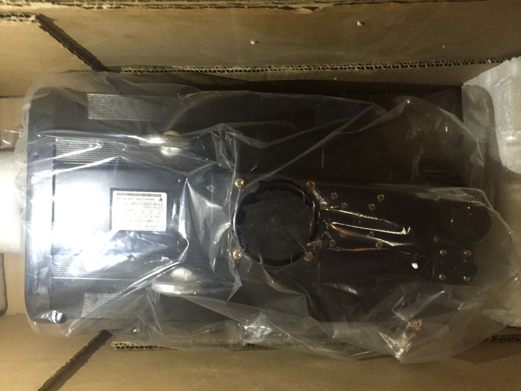 SGMGH-55A2A-YR14  야스카와 전기 AC 서보 모터  42.1A  N.m30.0  Ｒ / 분 1500년