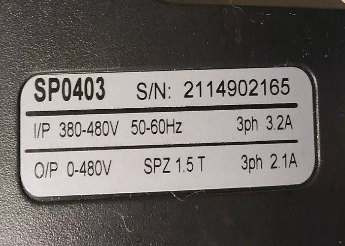 니데시 조종 기술 에머슨 유니드라이브 SP0403 AC은 0.75kW 0-480V 3PH 2.1A를 운전합니다