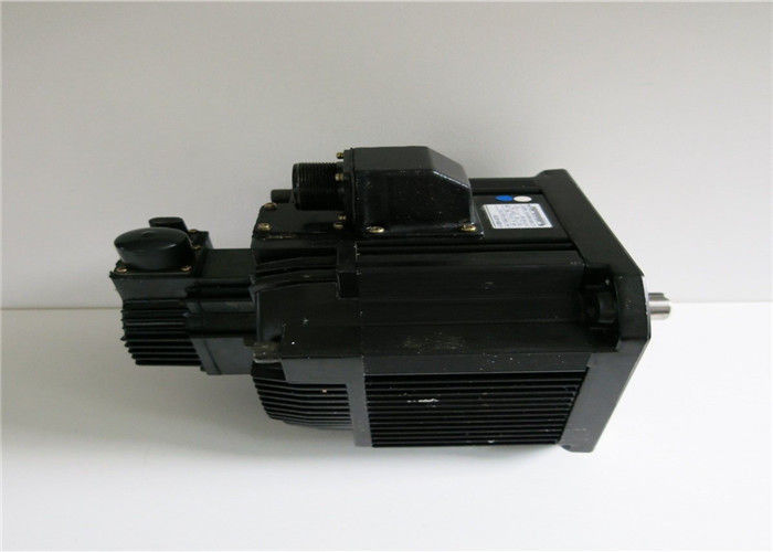 SGMDH-32A2A-YR13 바이아스카와 Ac 동기 사보 모터 3200W 200V 20.9A AC 서보 모터