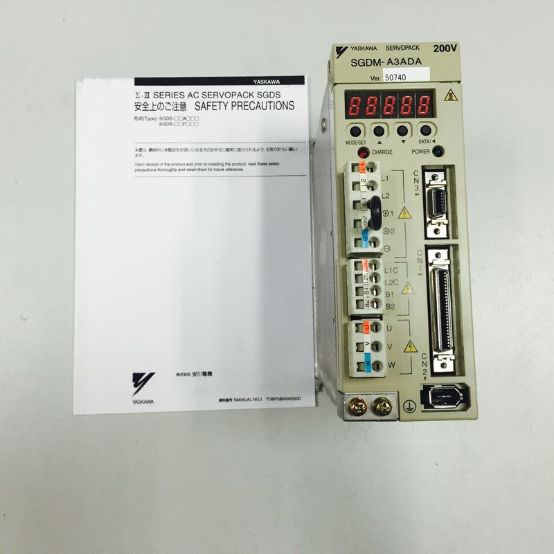 50/60HZ 산업적 서보 드라이브 야스카와  SGDM-A3ADA는 1PH 200-230V 0.82A를 세르보팩