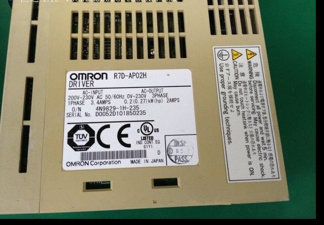 옴론 R7D-BP02HH 서보 기구에 의한 AC 200VAC 공급 1.6A 200V 로드 200 Ｗ 샤시 탑재