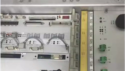 랙을 위한 지멘스  6DD1683-0CC0 PLC 전력 모듈 5V/25A 24V DC 입력 팬 드로우아웃 유닛