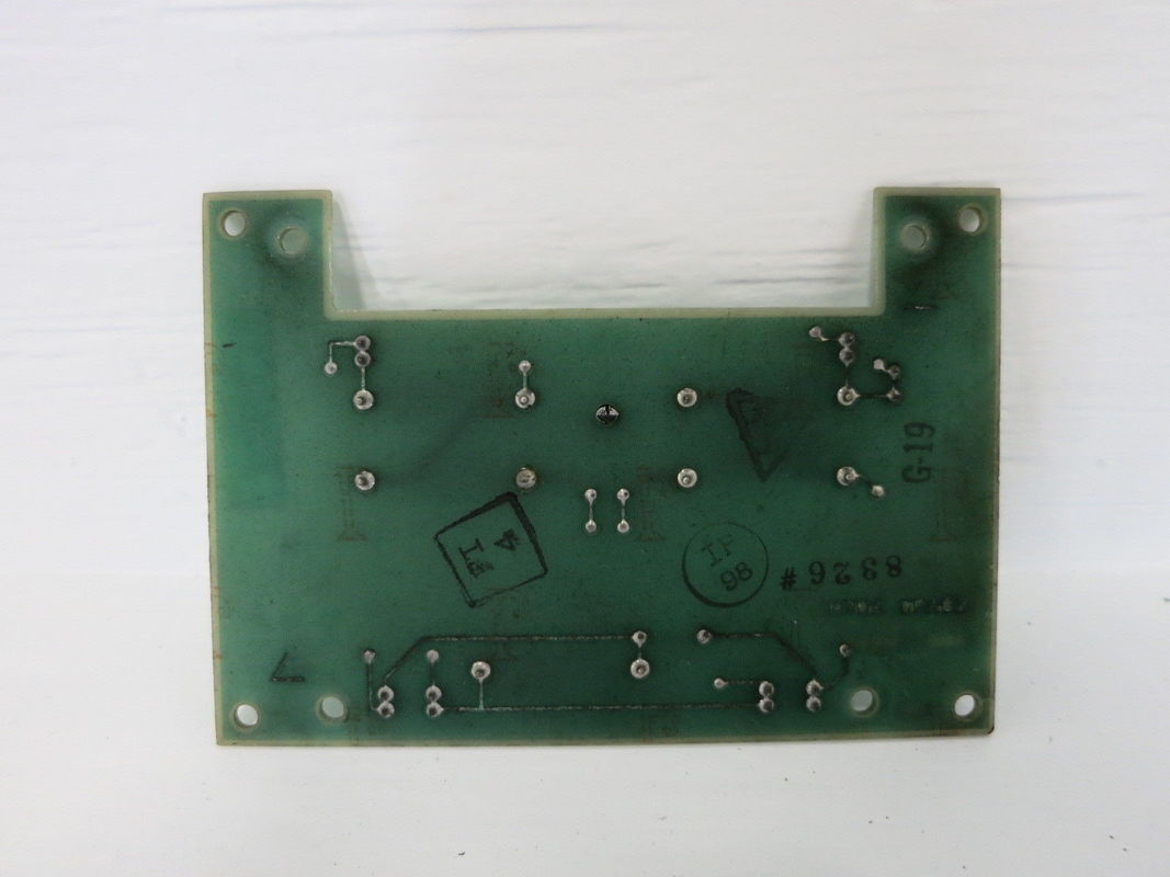 DS3800NTBD PCB는 마크 IV 시리즈 12개의 점퍼 스위치로 보드를 채웁니다.