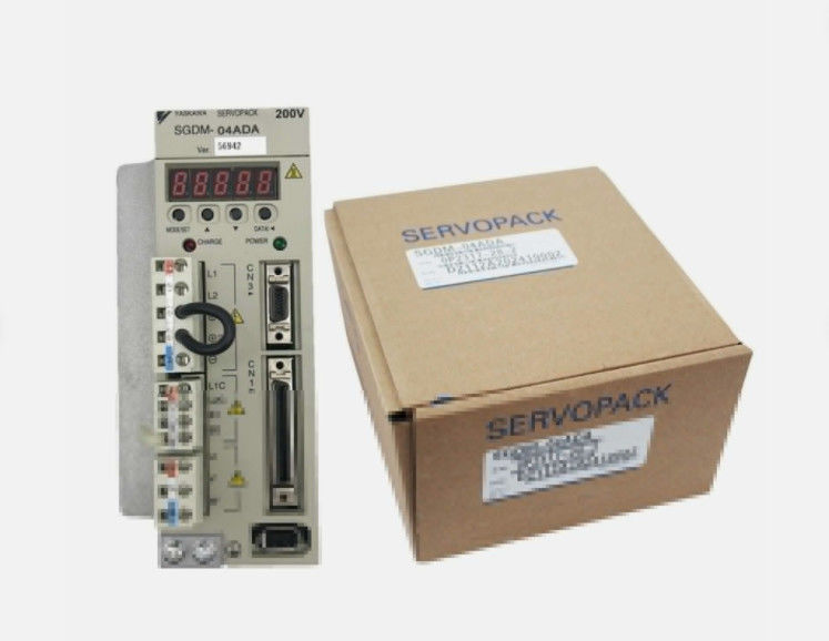 야스카와 SGDM-04FD 100VAC 모터를 포함하여 0.45에서 7.5kW까지 200VAC 3단계 모터