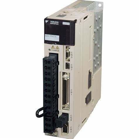 야스카와 SGDS-10A32A 3 PHASE 15 AM 200 VAC 3000 WATT 4 HP 서보 증폭기