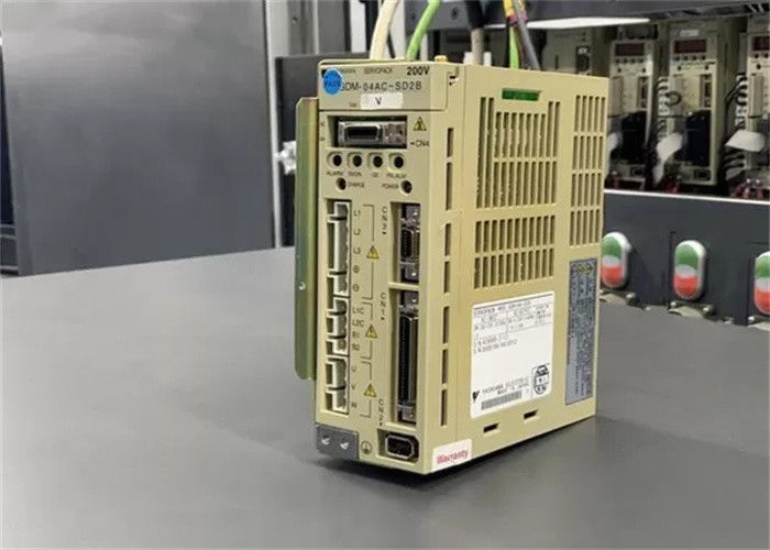 야스카와 SGDM-04AC-SD2B 새 세르보 드라이브