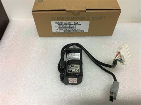 야스카와 SGMAH-01BBAB1 30 VAC 30 W에서 1.5k W까지 고속 공급 유형 17 비트 절대