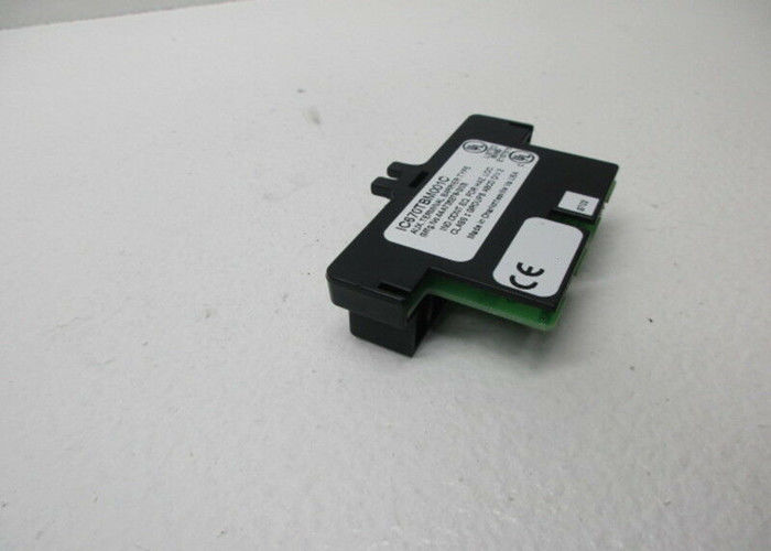 IC670TBM001 보조 터미널 블록은 GE Fanuc가 제조한 장벽형 현장 제어 터미널 블록입니다.