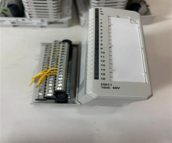 ABB DI811 3BSE008552R1 PR:C PLC 모듈 DI 811 S800 디지털 입력 48V 48V