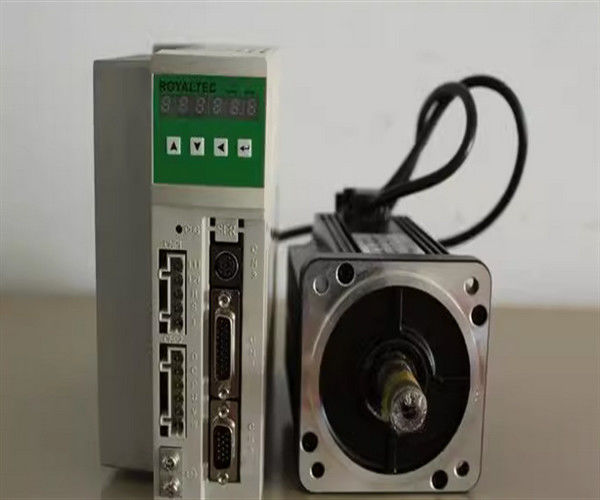 MR-J4-70A 산업용 서보 드라이브 750W 출력 왓트 3단계 200~240VAC 50/60Hz 주파수