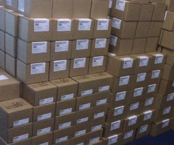 GE Fanuc IC695ALG628 격리되지 않은 디지털 IO 모듈 고급 Modbus/RTU 제어 솔루션
